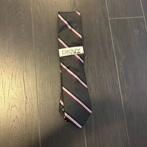 DKNY Men's Tie with Black, Red, and White Stripes